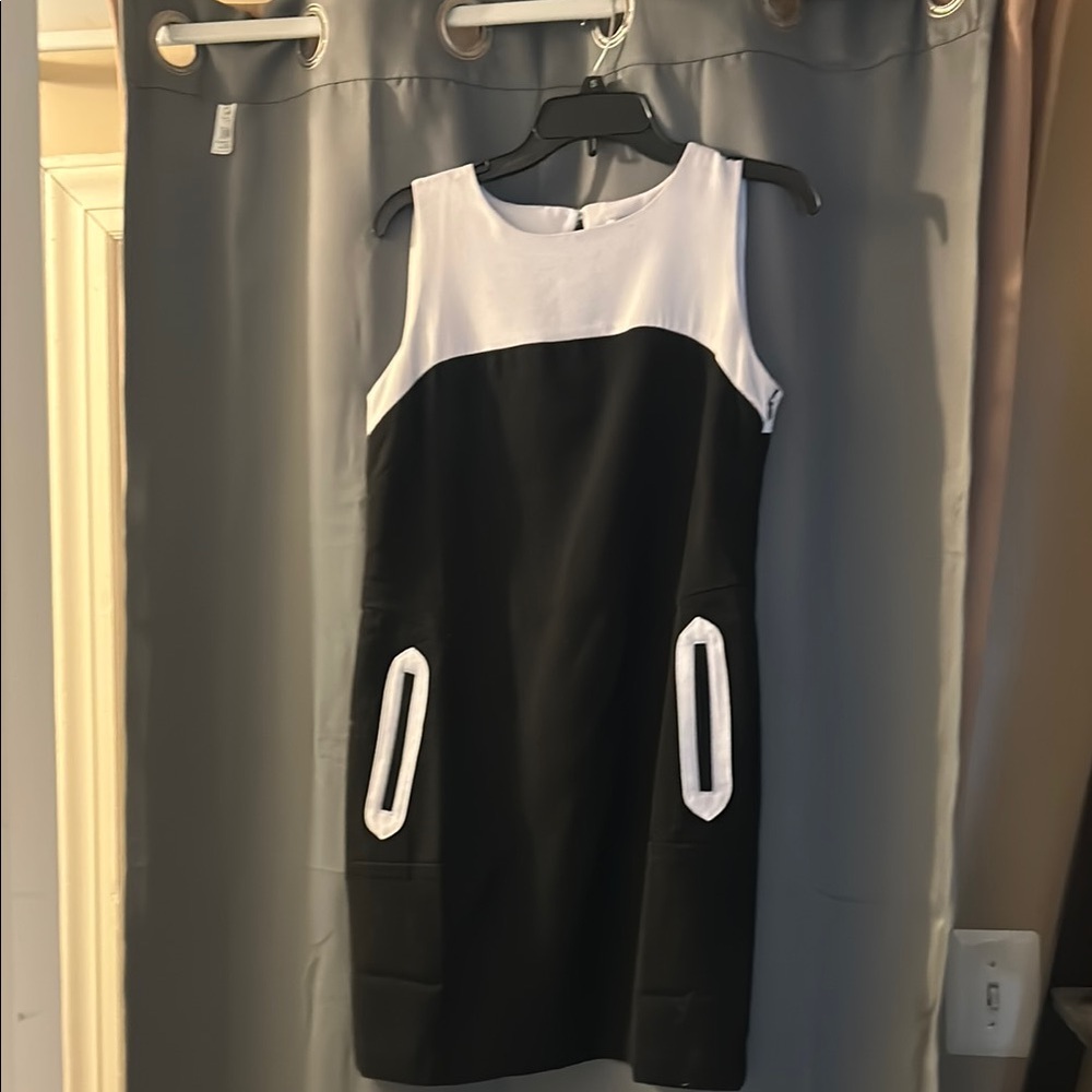 Liz Claiborne Black and White Sheath Mini Dress